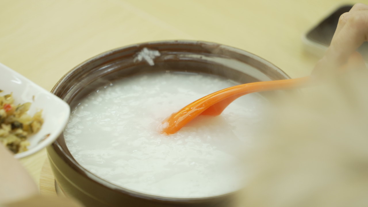 粥员外粥铺堂食